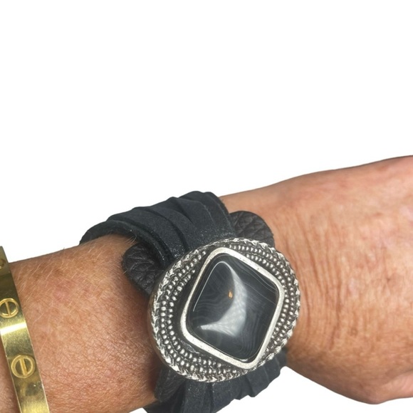 Leatherock Black Leather Bracelet with Silver Detail - Picture 1 of 3